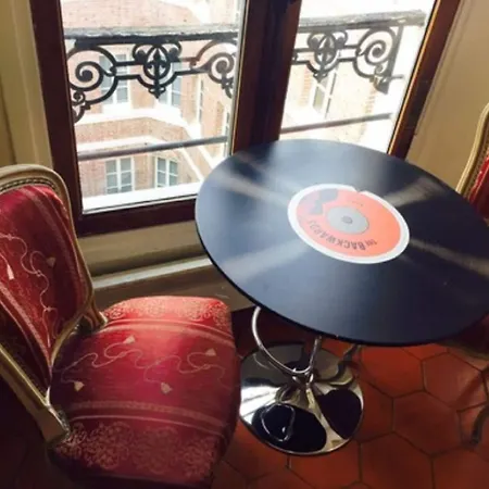 Le Pavillon Hotell 3*