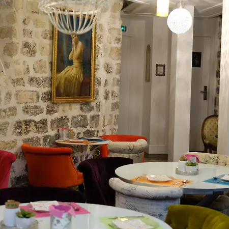 Le Pavillon Hotell 3*