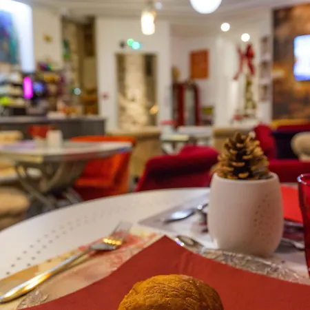 Le Pavillon Hotell Paris