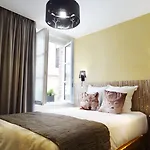 Le Pavillon Hotel