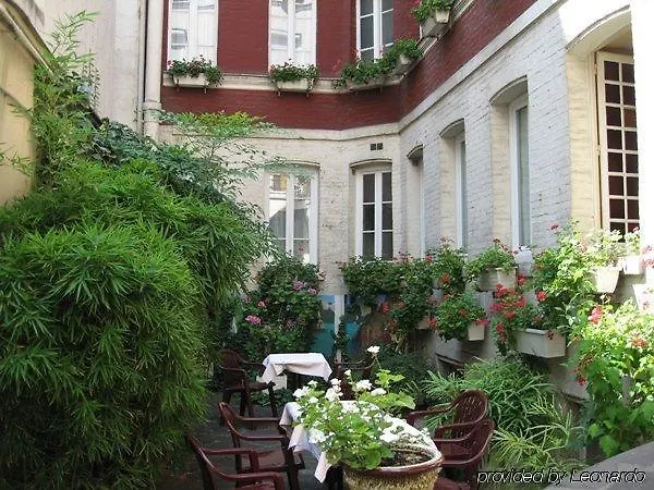 Le Pavillon 3*