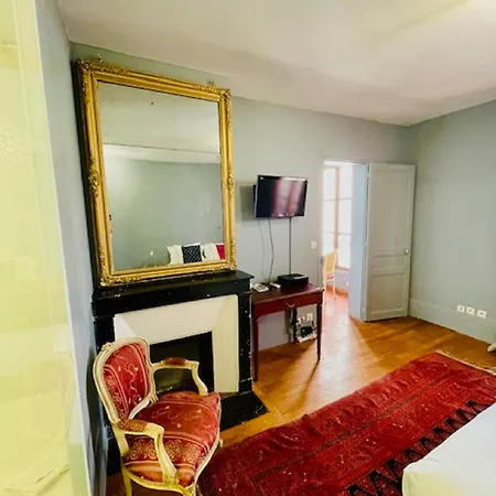 Le Pavillon Szálloda 3*