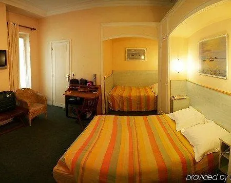 Hotel Le Pavillon 3*