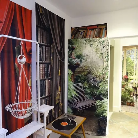 Le Pavillon